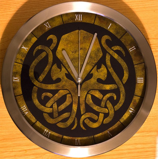 Time for some Lovecraft: Cthulhu Clock